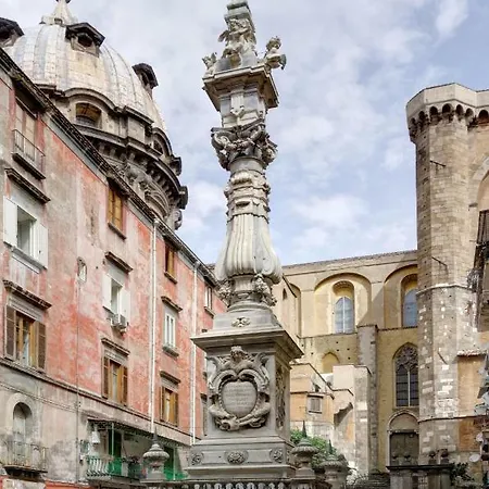 Ad Un Passo Dal Duomo Naples