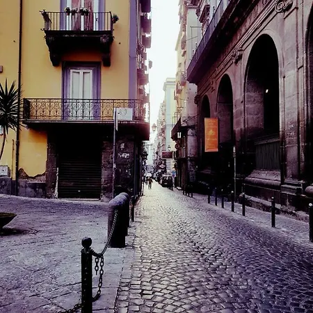 Ad Un Passo Dal Duomo Holiday home Naples